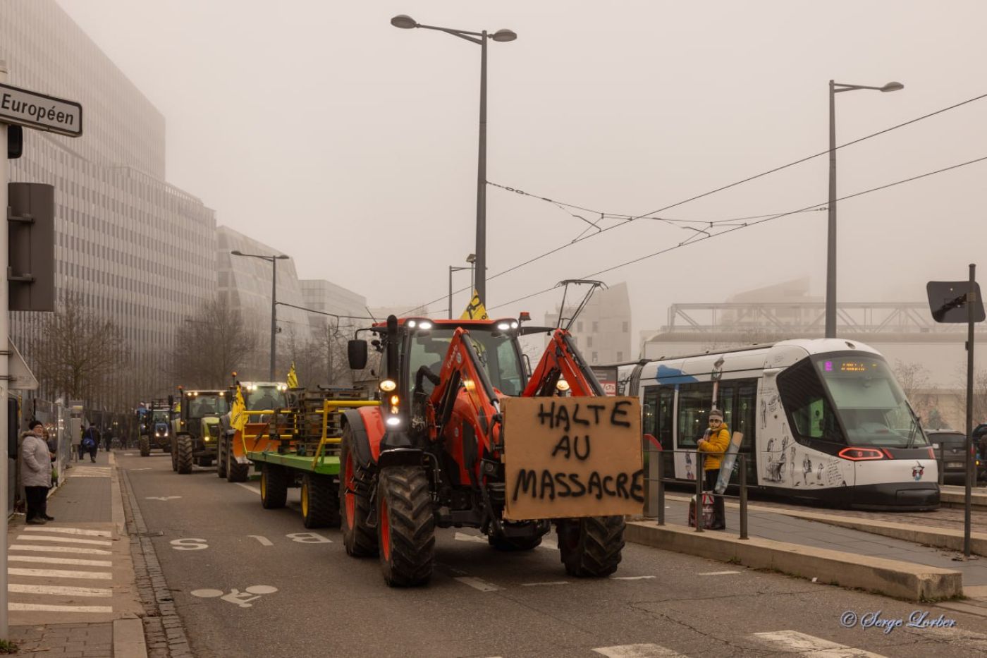 Ensemble pour les Libertés devant le Parlement européen en soutien aux agriculteurs