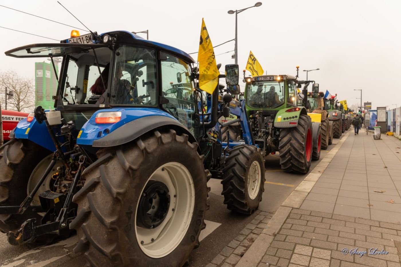 Ensemble pour les Libertés devant le Parlement européen en soutien aux agriculteurs