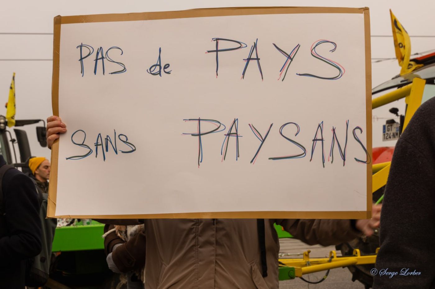 Ensemble pour les Libertés devant le Parlement européen en soutien aux agriculteurs